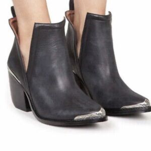 Jeffery‎ Campbell Cromwell Distressed Leather Boots Size 6.5